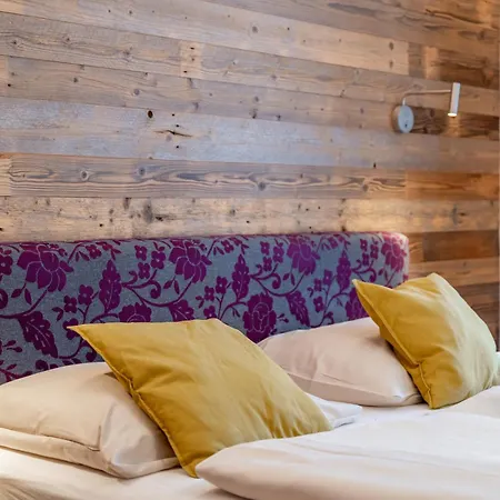 Tauern Mitterwirt 303 *