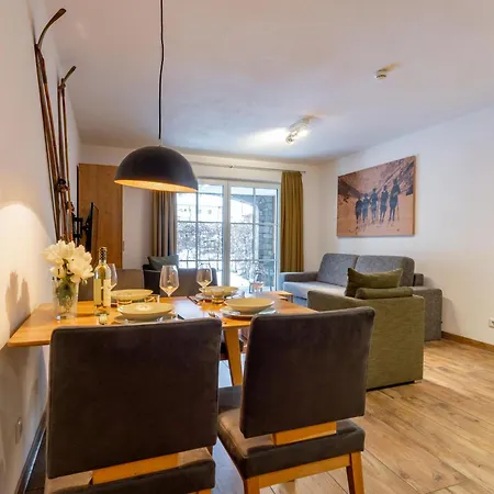 アパート Tauern Mitterwirt 303 ピーゼンドルフ