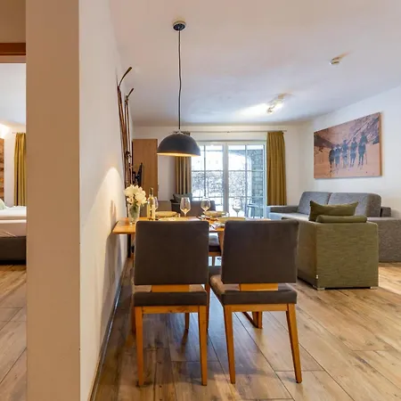 Tauern Mitterwirt 303 アパート